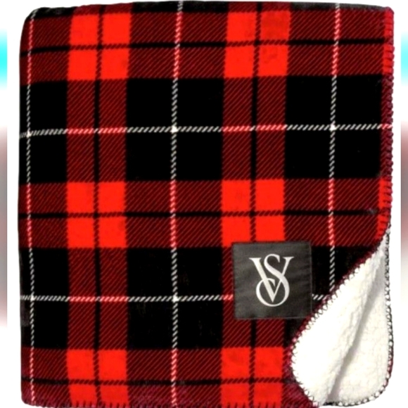 Victoria's Secret Other - NWT Victoria's Secret Red Plaid + White Blanket
